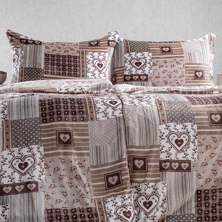 Posteľné obliečky z mikroplyšu PATCHWORK béžová - galéria #1