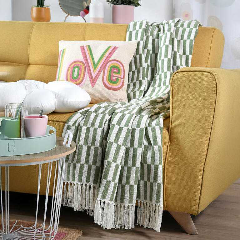 Pléd so strapcami SWEETLOVE 125 x 150 cm - galéria #1