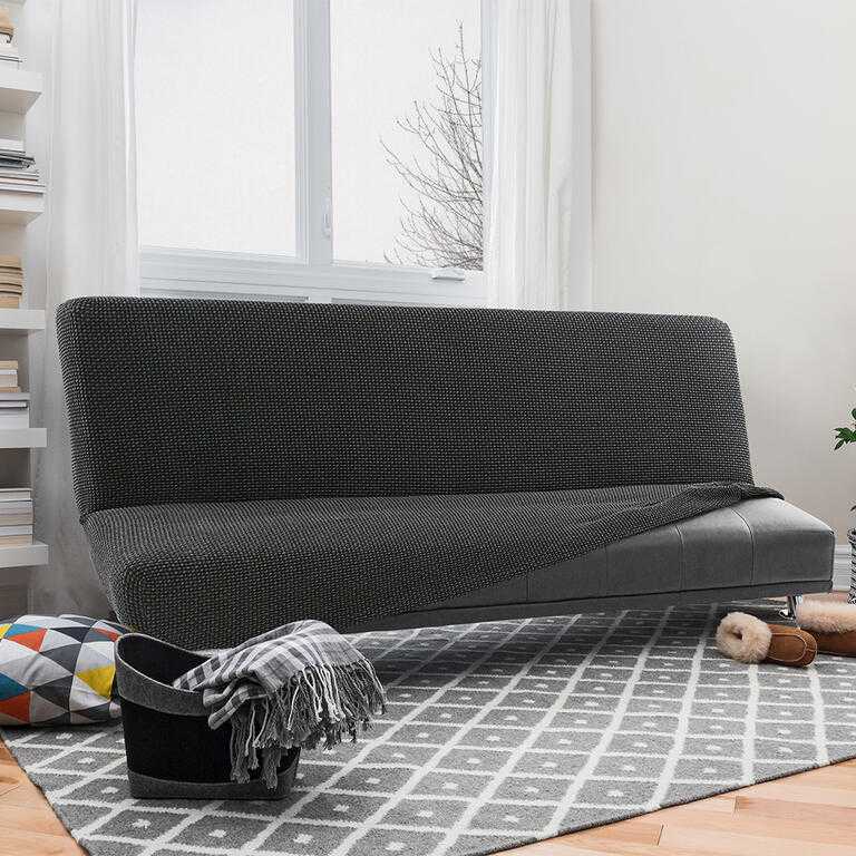 dvojkreslo s drevenými rúčkami (š. 130 - 160 cm)
