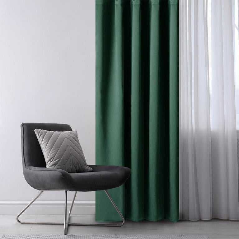 Zatemňovací záves blackout RESTILO tmavo zelený 140 x 245 cm