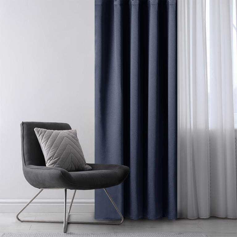 Zatemňovací záves blackout RESTILO indigo 140 x 245 cm